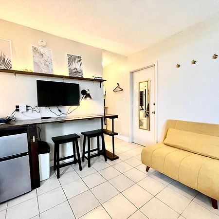 Sunset Studio Daytona Beachfront Buitenkant foto