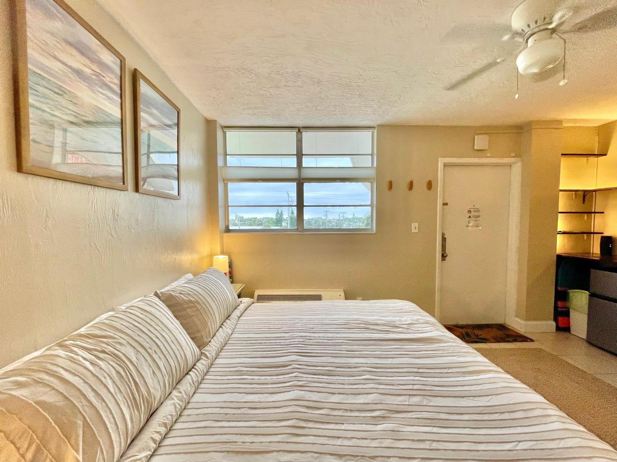 Sunset Studio Daytona Beachfront Buitenkant foto