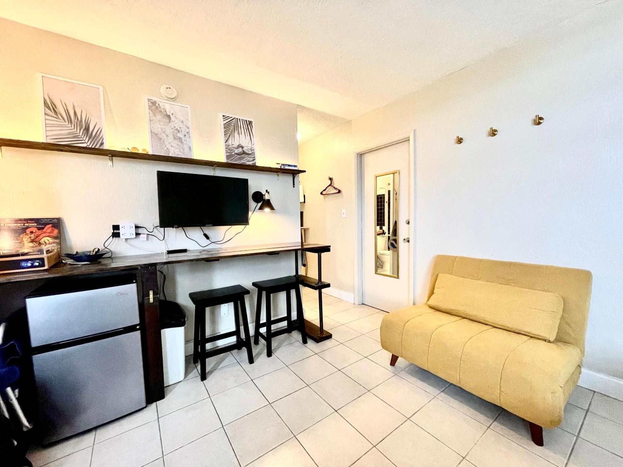 Sunset Studio Daytona Beachfront Buitenkant foto